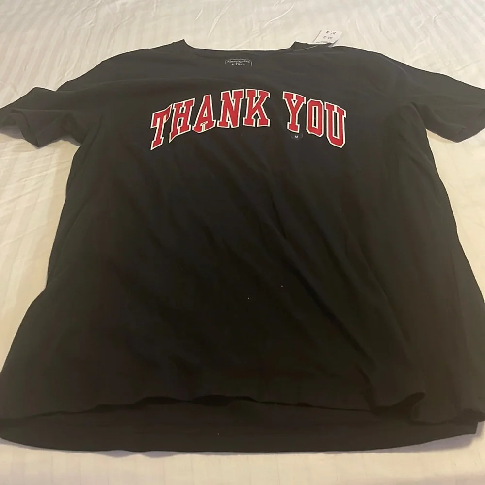 Abercrombie tshirt